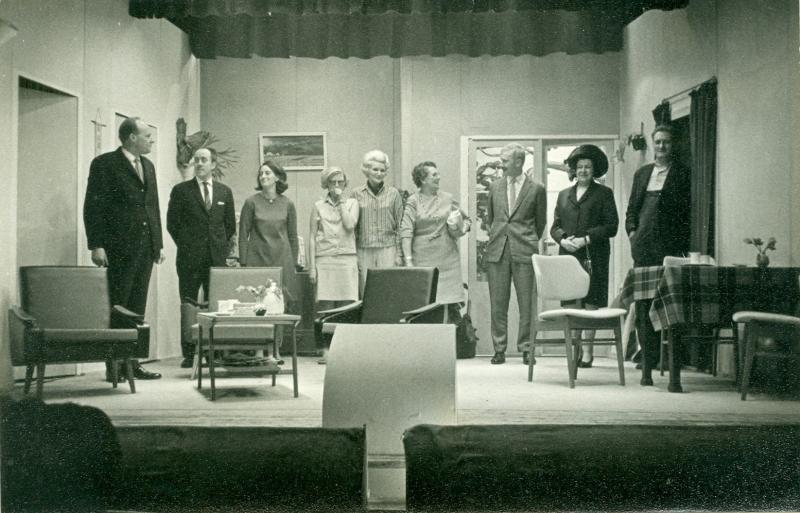 36a met v.l.n.r. Jaap Luttukhuizen, ---- , Annie Keff-May, Guus Reyne, Sien aardenburg-Oenen, Wil vd Loo, Mart van t Veer, Nel Hagemeyer-van t Kaar, Jaap vd Werf